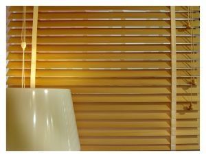 Żaluzja 50 mm Retro na taśmie 