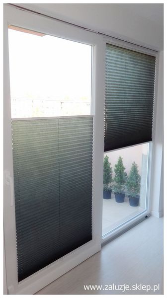 Szare plisy okienne 