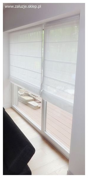 Białe rolety rzymskie na miarę
