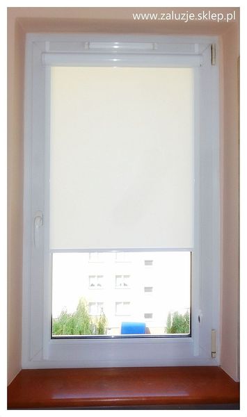 Roleta biała do okien z wywietrznikiem