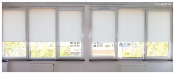 Rolety białe z maskownicami