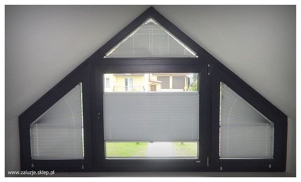 Plisy na trapezowate okna