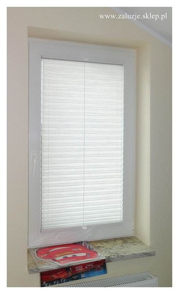 Indywidualnie dostosowane plisy okienne, wykonane na zamówienie.