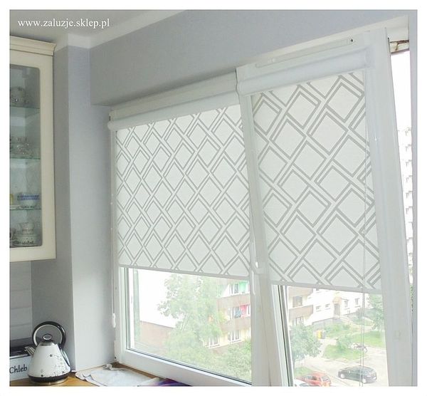 dekoracyjne rolety okienne, wymiar, Sosnowiec, pomiar i wycena, montaż.