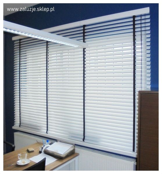 Nowoczesne żaluzje na zamówienie Akces - funkcjonalność i atrakcyjny design. Najwyższa jakość materiałów. Idealne dopasowanie do Twoich okien.