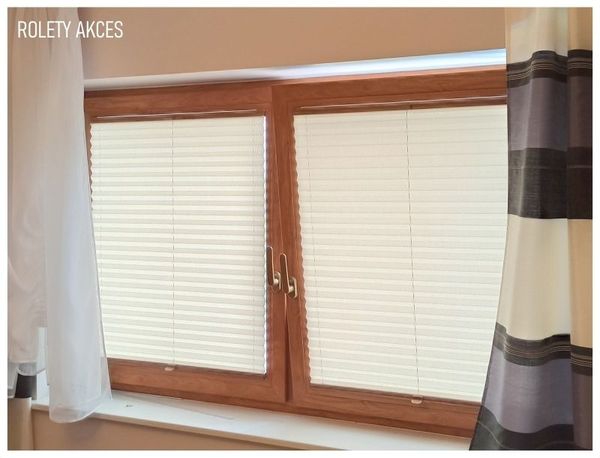 Ożyw swoje wnętrza i ciesz się funkcjonalnością naszych rolet plisowanych.