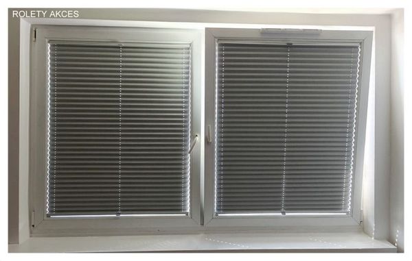 Komplet podgumowanych plis – ochrona przed światłem i prywatność.